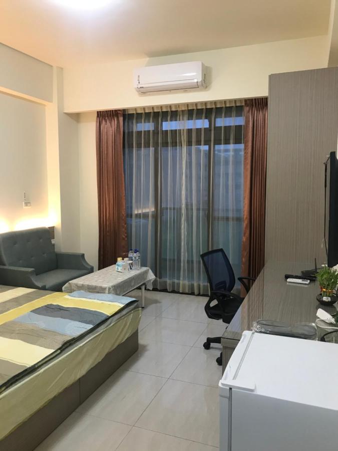 Emerald Diamond Building 2 Zhunan Екстер'єр фото