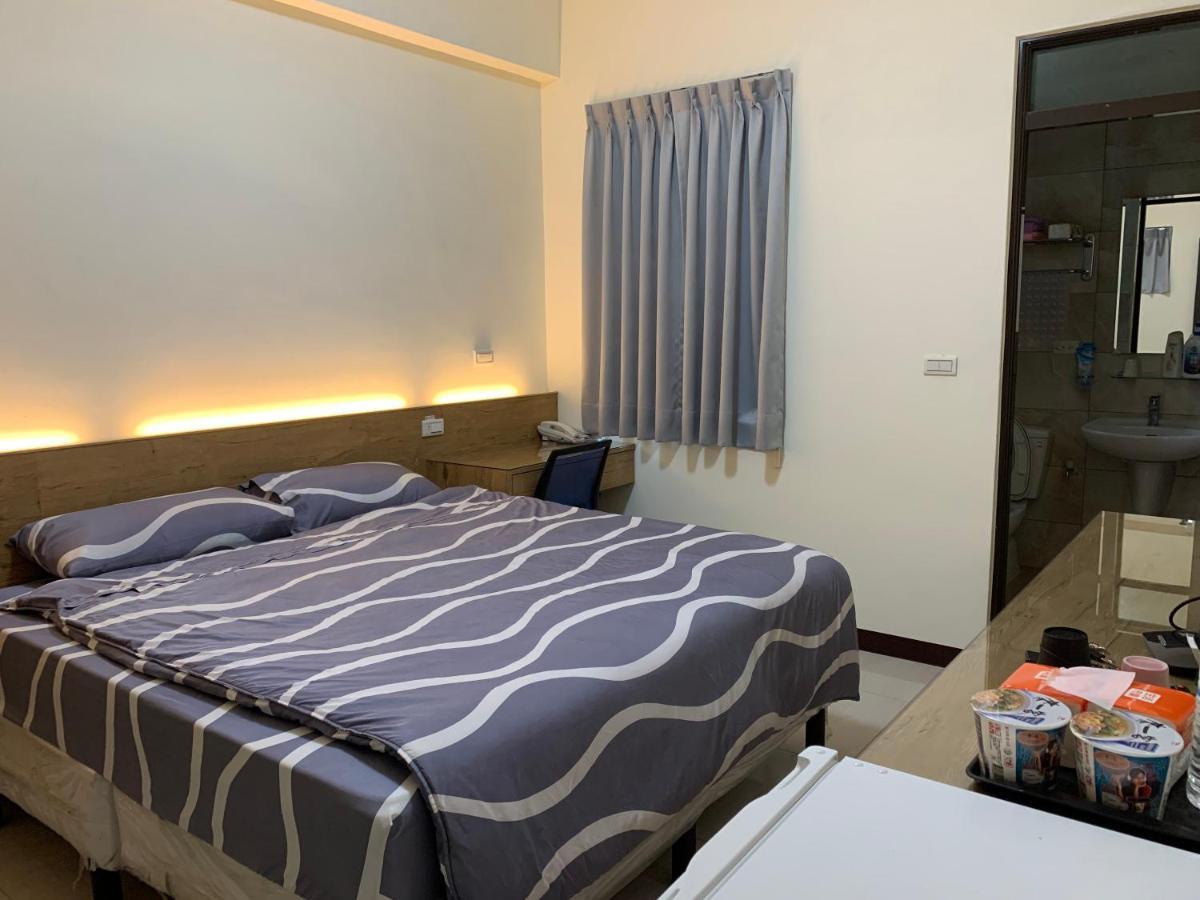 Emerald Diamond Building 2 Zhunan Екстер'єр фото